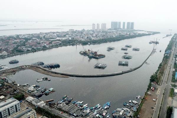  Progres Pembangunan Tanggul Pantai Jakarta Tahap 2 Sudah 56,14 Persen