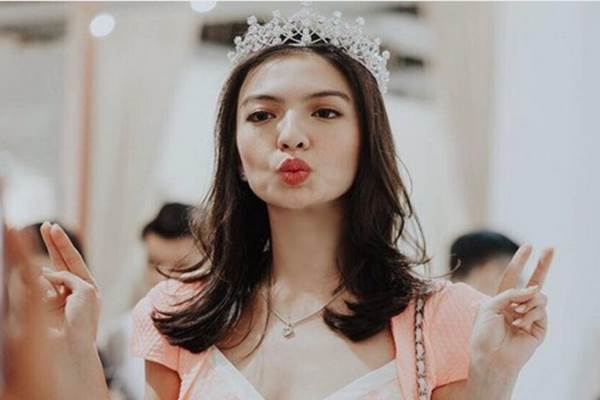  Raline Shah Komisaris Independen AirAsia Indonesia