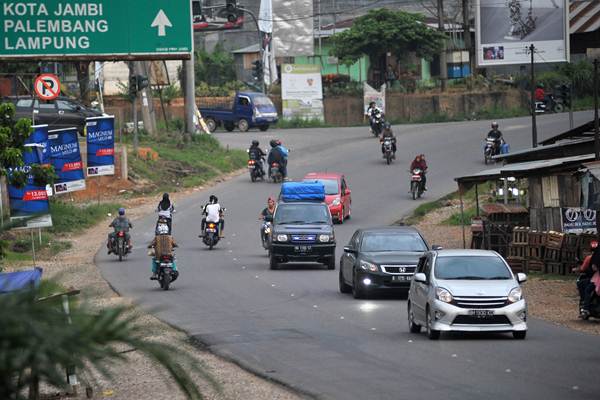  PEMBANGUNAN JAMBI : PUPR Bangun Akses ke Muara Sabak