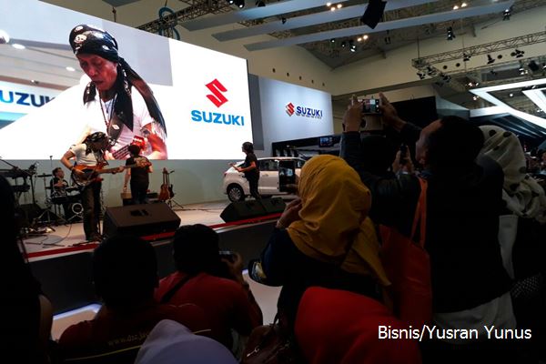  GIIAS 2017: Band dan Artis Terkenal Hibur Pengunjung Booth Suzuki