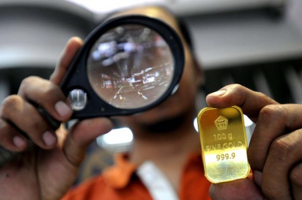  Harga Emas Antam Turun ke Level Rp599.000 per Gram