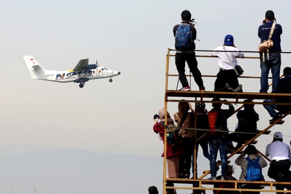  FOTO: N219 Uji Coba Penerbangan Pertama di Langit Batujajar