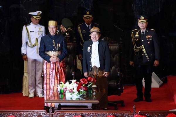  Penampilan Lain Presiden Jokowi Saat Sidang Tahunan MPR