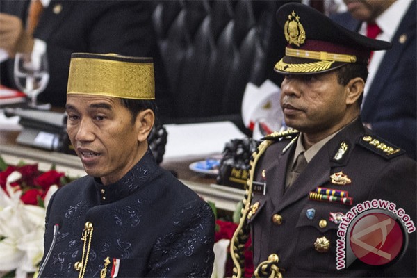  Kombes Pol. Jhonny Edison Isir, Putra Papua Pertama yang Menjadi Ajudan Presiden