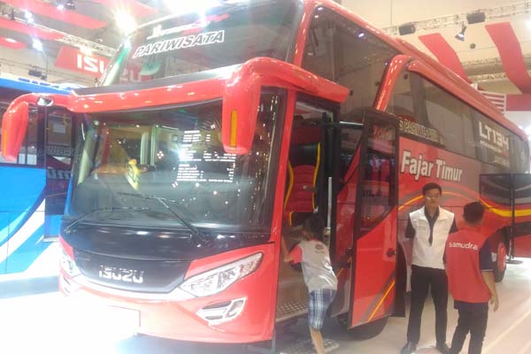  GIIAS 2017: Isuzu Mulai Masuki Segmen Bus Besar, Usung  LT 134S