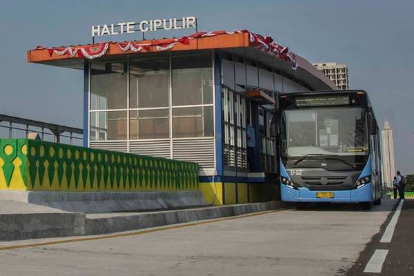  KORIDOR 13 TRANSJAKARTA : Lintasan Penyangga Ibu Kota