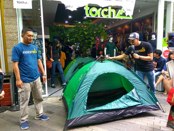  TOCRH Buka Toko Baru di Ciwalk