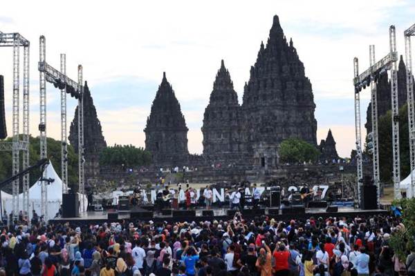  Pengunjung Padati Hari Terakhir IndiHome Prambanan Jazz