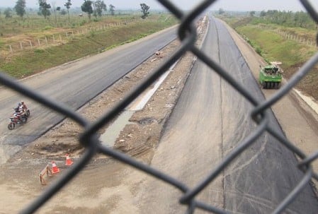  Demiz Nilai Pembangunan Infrastruktur di Jabar Perlu Digenjot