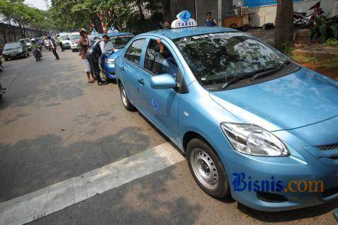  Buah Kerja Sama Go-Jek, Pendapatan Blue Bird Mulai Naik