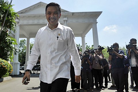  Menpora Laporan ke Presiden, Termasuk Insiden Bendera Indonesia Terbalik