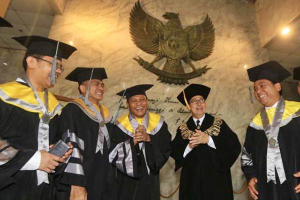  Wisuda Universitas Indonesia