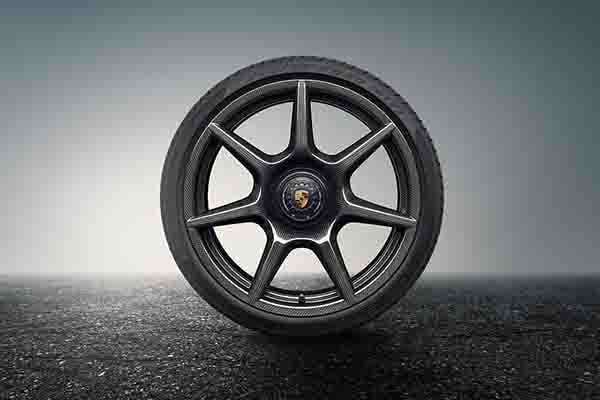  Porsche Luncurkan Velg Karbon