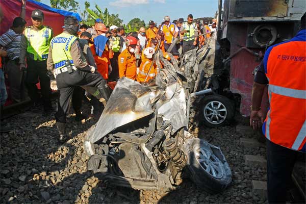  Dimaki Hingga Disuruh Hentikan KA oleh Oknum Pejabat