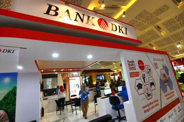Stan Bank DKI di Jakarta Fair JIExpo Kemayoran Jakarta/JIBI-Dwi Prasetya