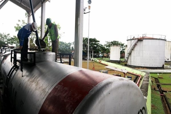  Pertamina Sumbagsel Gandeng KAI Distribusi Pertamax