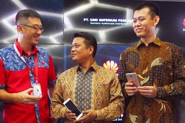  RESTRUKTURISASI BISNIS : Huawei Tunjuk Distributor Resmi