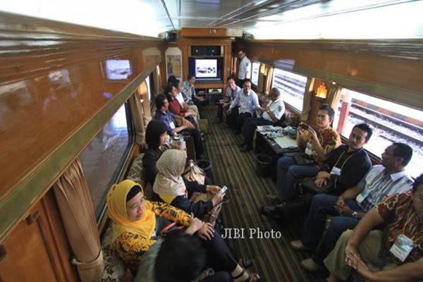  Ini Kereta Khusus yang Dipakai Jokowi ke Sukabumi