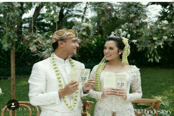  Raisa dan Hamish Resmi Menikah. Berikut Foto-fotonya