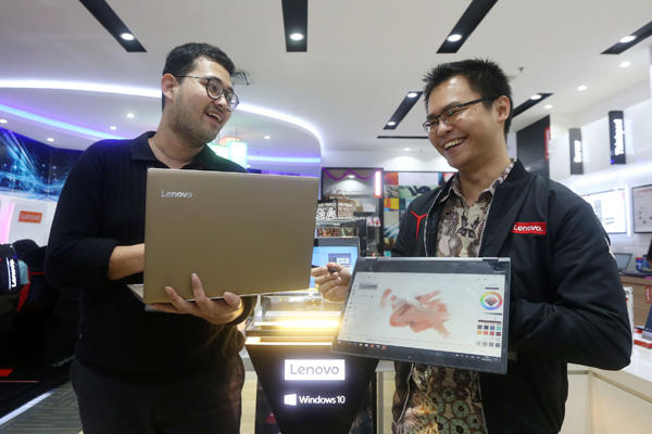  FOTO: Lenovo Promo Produk Back to School di Bandung