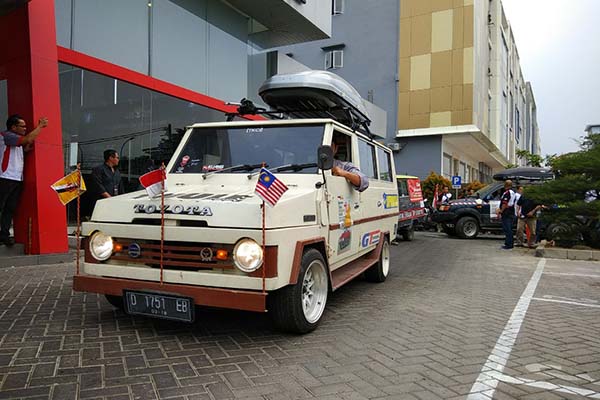  Kijang Buaya Melintasi Tiga Negara