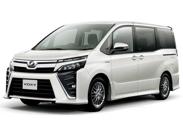  MOBIL BESAR SERBAGUNA : Toyota Minta Tambah Kuota Voxy