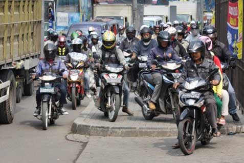  Kawasan Bebas Sepeda Motor: Uji Coba Perluasan Dibatalkan. Bundaran HI-Bundaran Senayan Boleh Dilalui?