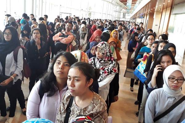  Pencari Kerja Serbu Indonesia Career Expo