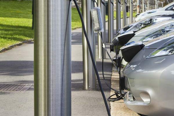  MOBIL LISTRIK : Honda Wait and See