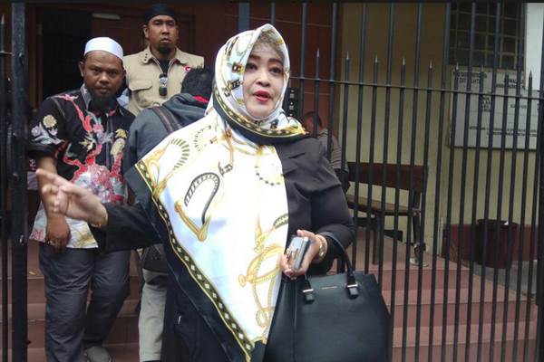  Jenguk Asma Dewi, Fahira Idris Datangi Rutan Narkoba Polda Metro Jaya