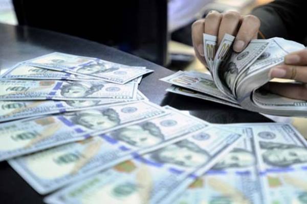  Inflasi AS Lampaui Perkiraan, Dolar Malah Lesu