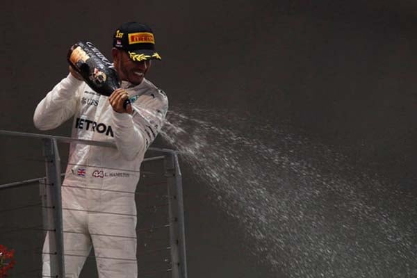  F1: Menang di Singapura, Hamilton di Pucuk Klasemen