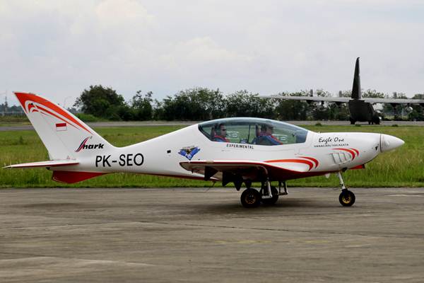  Gubernur Aceh Irwandi Yusuf Piloti Sendiri Pesawat Pribadinya