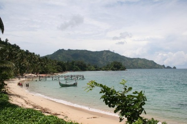  Bupati Emil Dardak Siap Mengembangkan Kawasan Wisata Prigi