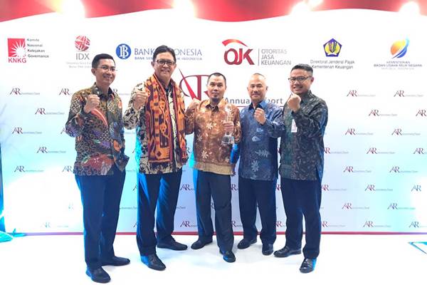  Annual Report Award 2016 : Bank Sumsel Babel Tiga Kali Sabet The Best ARA