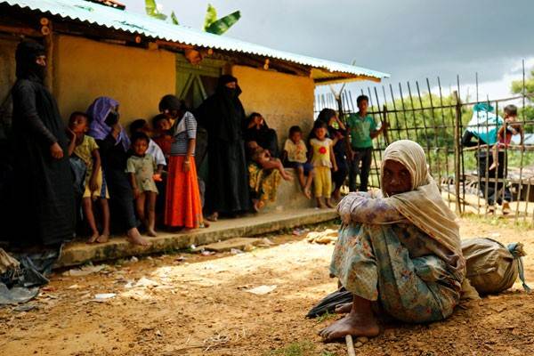  Massa Militan Buddha Halangi Bantuan ke Etnis Rohingya