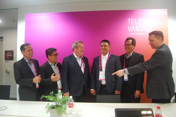  INDUSTRI SOLUSI TEKNOLOGI : Indonesia Pintu Telstra ke Asia Pasifik