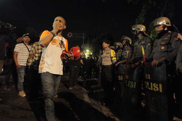  Ananda, Eks Gitaris Banda Neira Galang Dana untuk LBH Jakarta