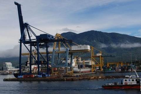  Perpanjangan Dermaga & Reklamasi Pelabuhan Bitung Sudah 40%