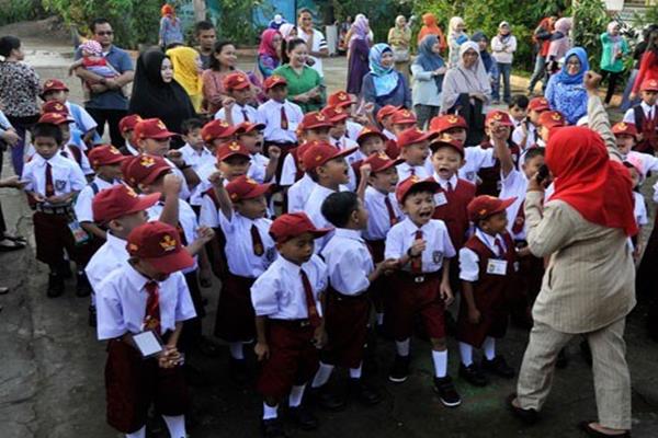  Uni Eropa Hibahkan 15,7 Juta Euro untuk Pendidikan di Indonesia