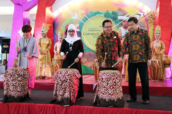  FOTO: 100 Pusat Belanja Gelar Festival Kuliner dan Belanja