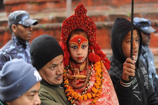  Anak Usia Tiga Tahun Dinobatkan Jadi Dewi Hindu