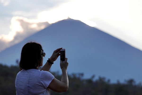  GUNUNG AGUNG: BNPB Ajak Masyarakat Manfaatkan Letusan Untuk Pariwisata