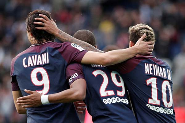  Hasil Lengkap Liga Prancis: Neymar-Cavani Bawa PSG Lumat Bordeaux