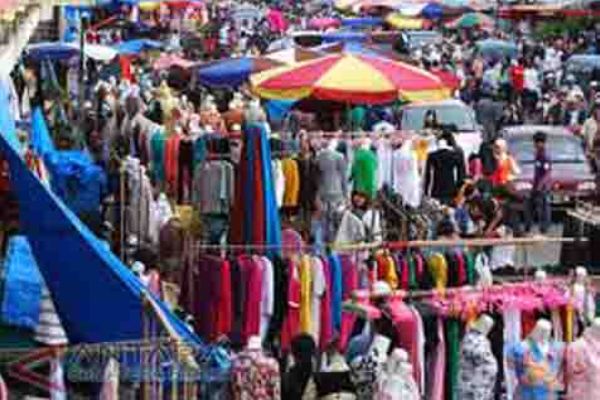  Betulkah Daya Beli Turun? Coba Lihat ke Pasar Kaget Sandratex