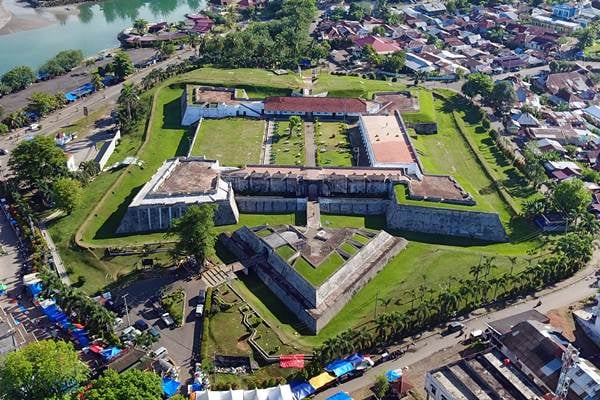  Fort Marlborough, Benteng Terbesar se-Asia Tenggara