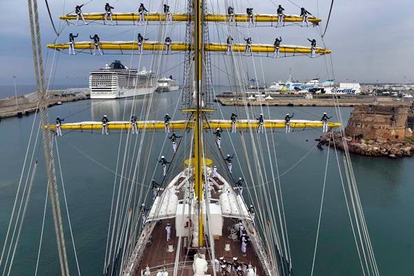  KRI Bima Suci Bertolak dari Italia Menuju Mesir