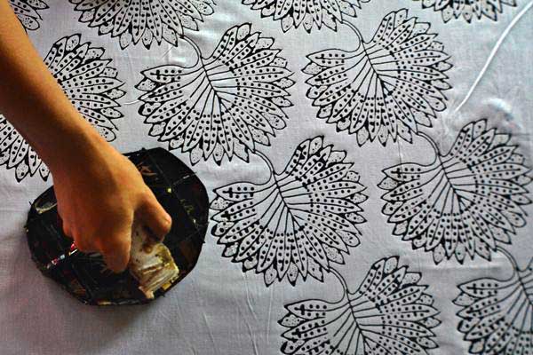  HARI BATIK NASIONAL : Usai G30S PKI, Muncul Batik Motif Sarwo Edhie