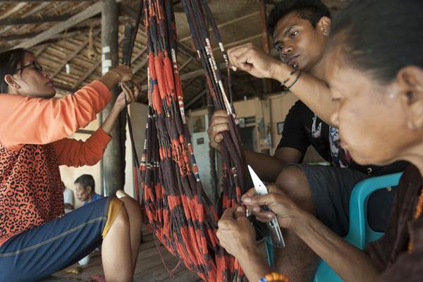  Pameran Tenun Ikat Sumba di Museum Mandiri