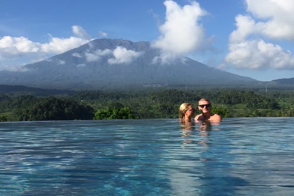  Bali Siapkan Skenario Penanganan 5.000 Turis Bila Gunung Agung Erupsi